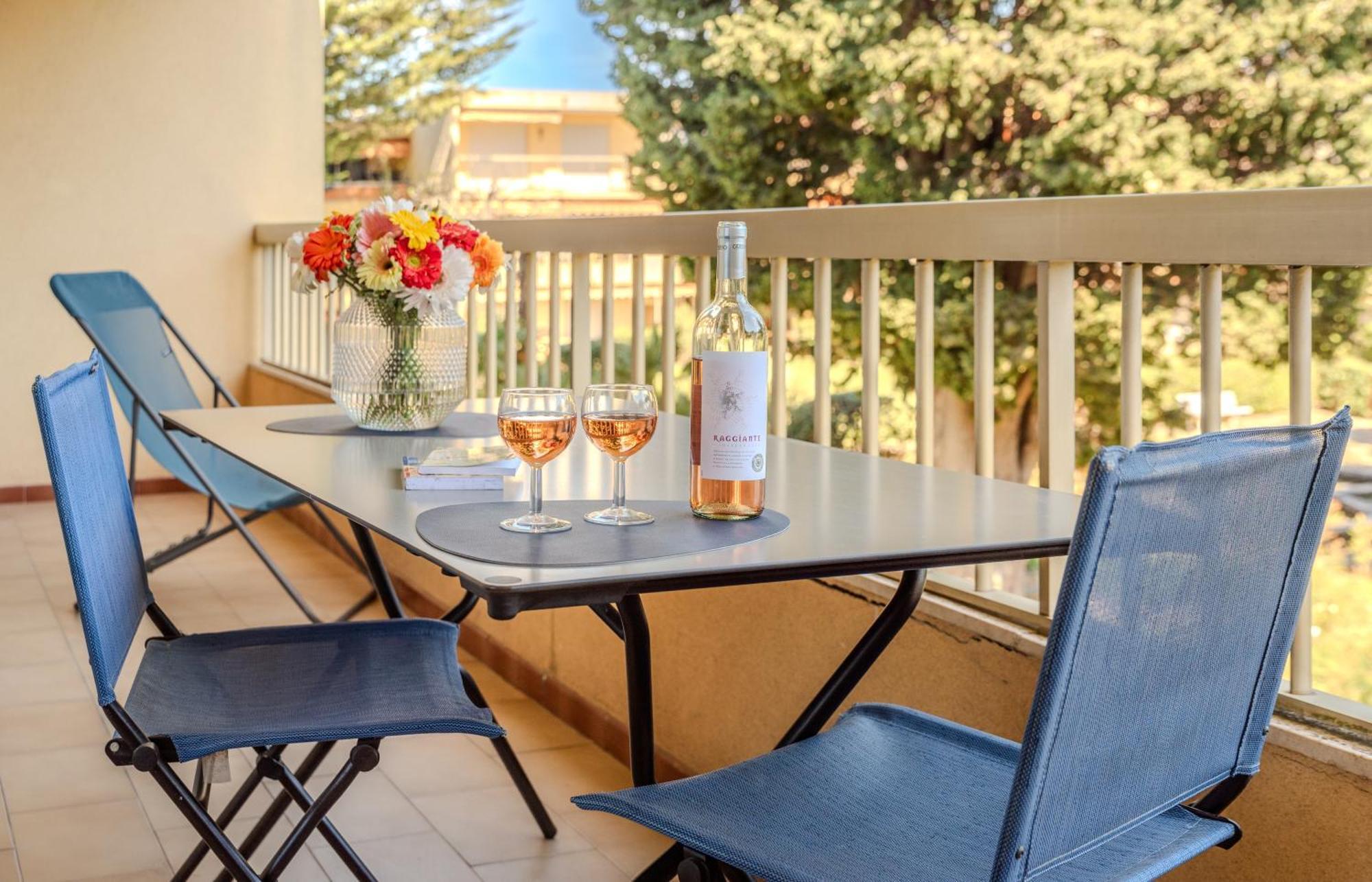 Les 15 Pins & La Mer -Your Green Getaway Near Sea & Beach Antibes Exteriör bild